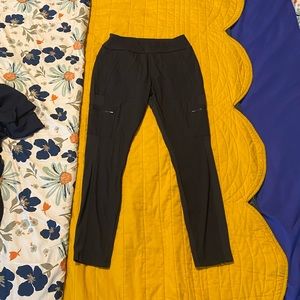 Athleta Headlands Hybrid Cargo pants in Black. Never worn, but no tags.